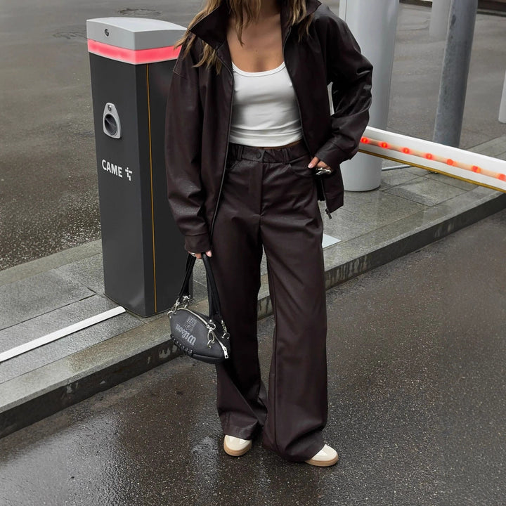 Casual synthetic leather set for women with oversized jacket and comfortable pants Lune London