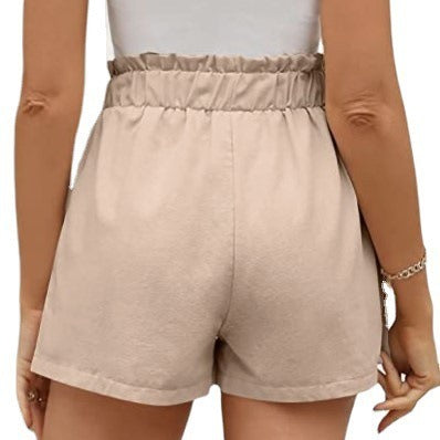 Shorts pour femmes avec taille élastique et poches latérales Chic & Stil
