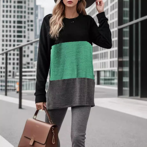Casual sweater for women with bicolour design and comfortable cut Lune London