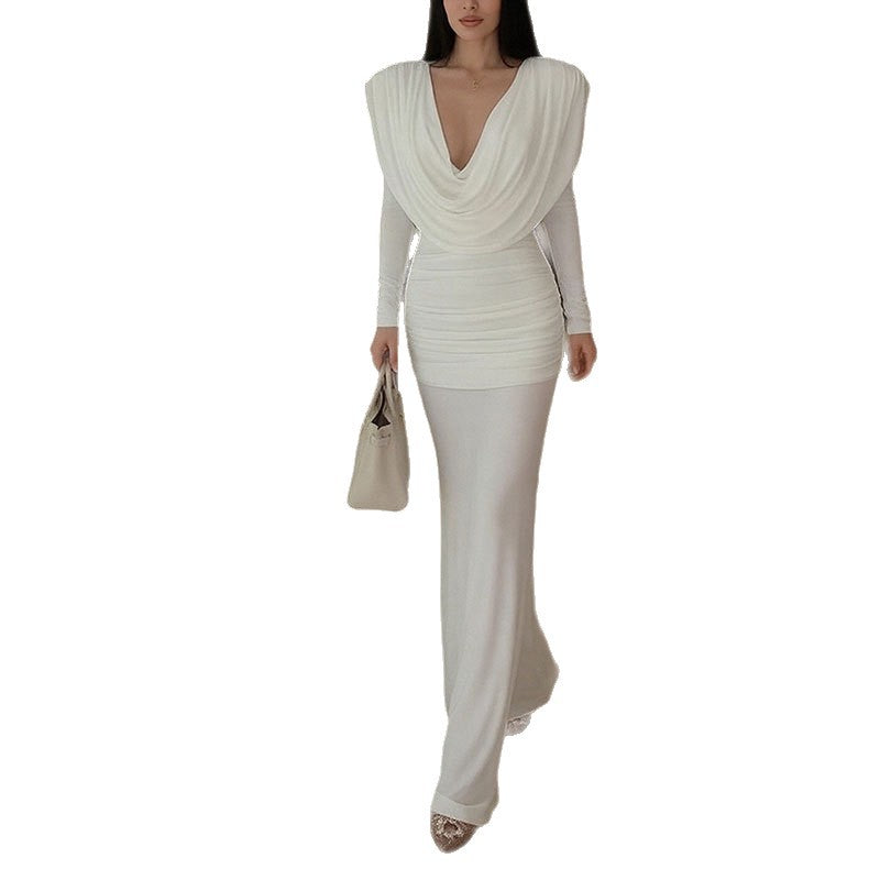 Robe Maxi Élégante pour Femmes avec Encolure Wrap Sophistiquée et Détails Drapés Chic & Stil