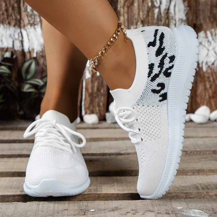 Breathable sneakers for women with elastic mesh upper Lune London