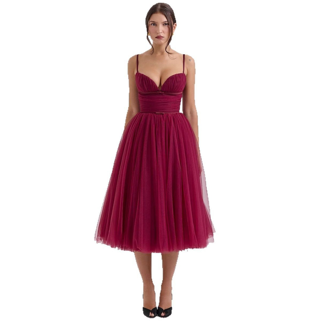 Cocktail dress in tulle for women with deep V-neck and waist belt Chic & Stil