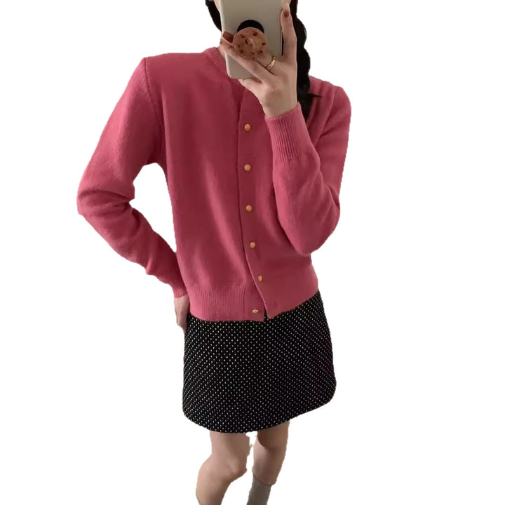 Cardigan femme avec des détails de boutons élégants et un matériau doux Chic & Stil