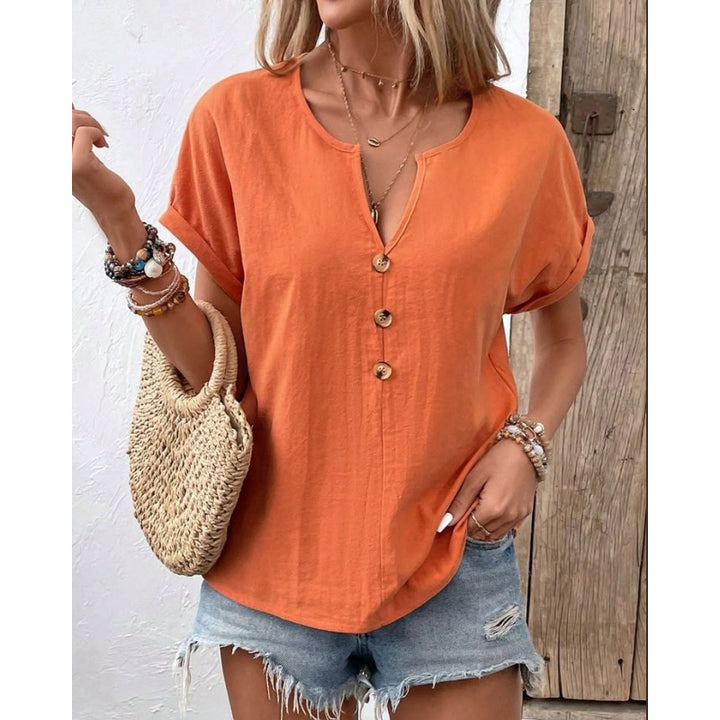 Casual blouse for women with button placket and round collar Lune London