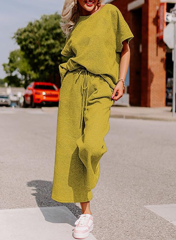 Casual jumpsuit set for ladies in soft material with elastic waist and wide legs Lune London