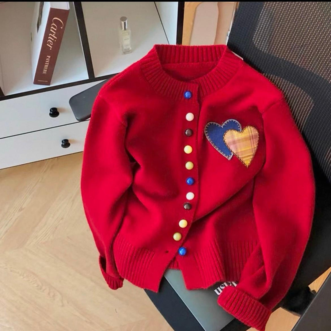 Cardigan for women with heart-shaped appliqués and colorful button details Lune London