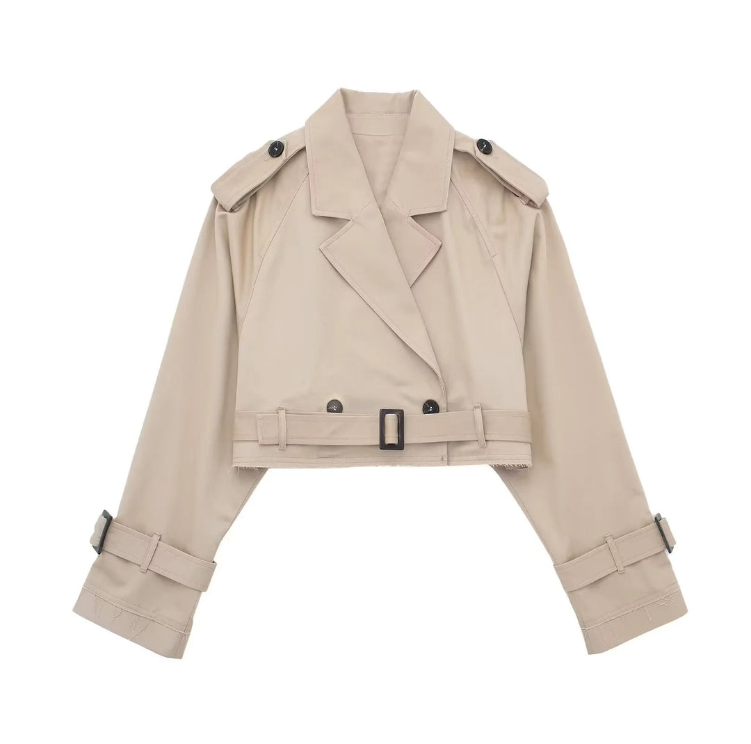 Fashionable short trench coat for women with an elegant design and stylish details Lune London