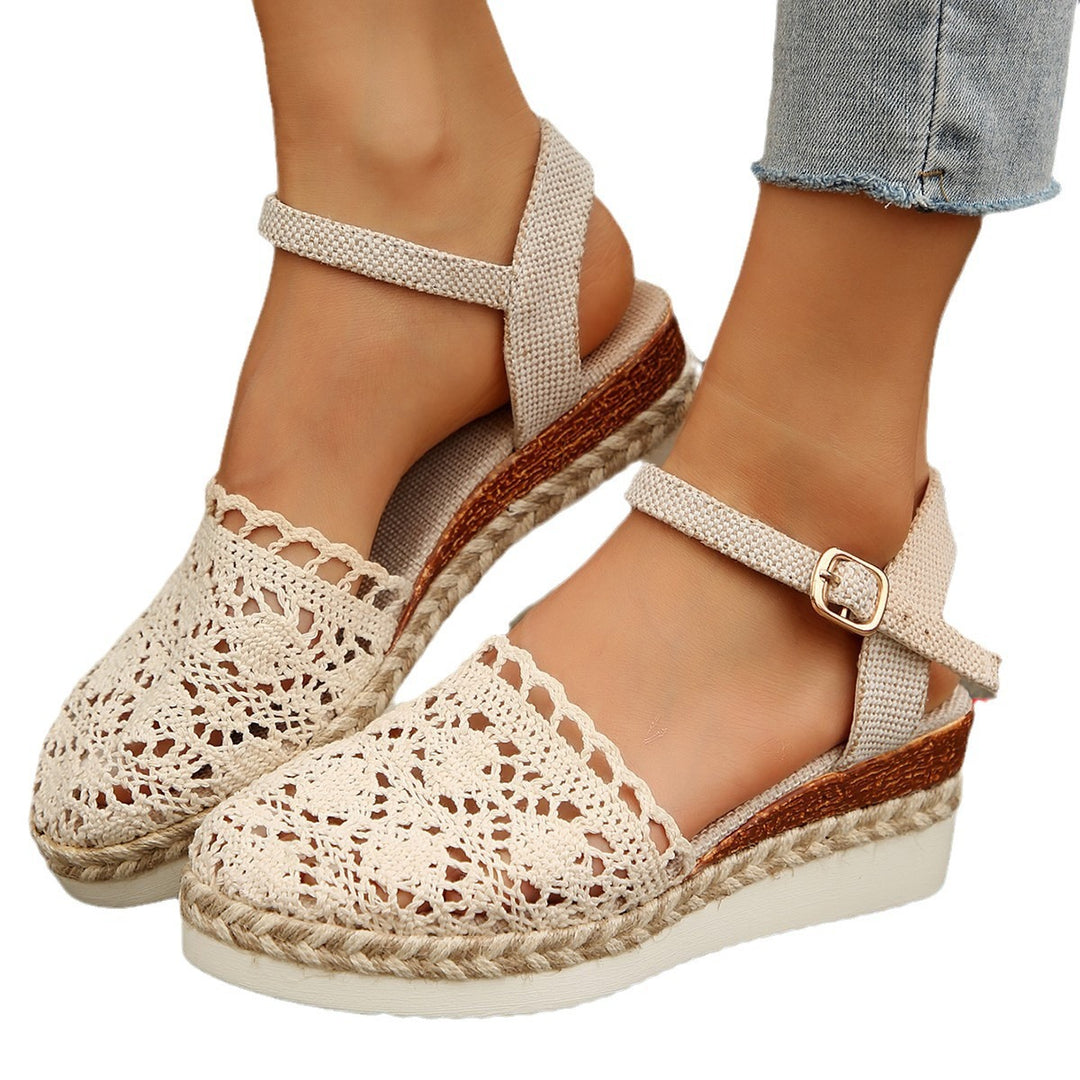Ladies espadrilles with an elegant crochet design and a comfortable sole Lune London