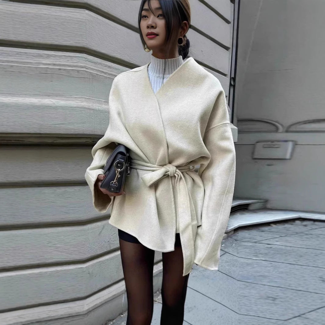 Ladies trendy wrap jacket with belt and wide sleeves Lune London