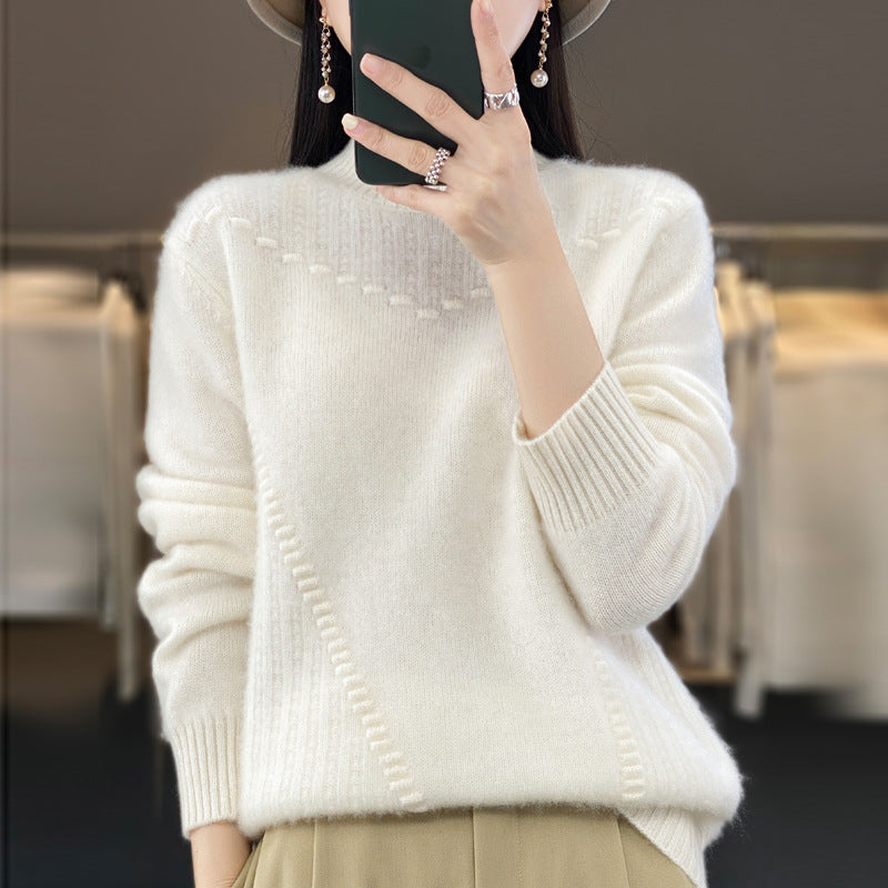 Ladies elegant and comfortable knitted sweater with unique design Chic und Style