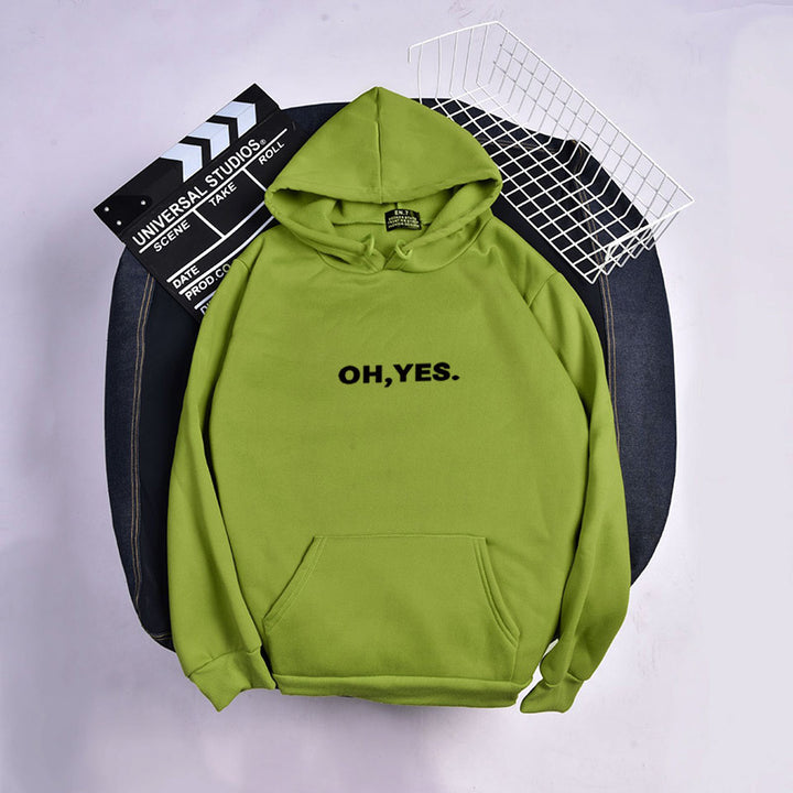 Women's hoodie with functional kangaroo pocket Chic & Stil