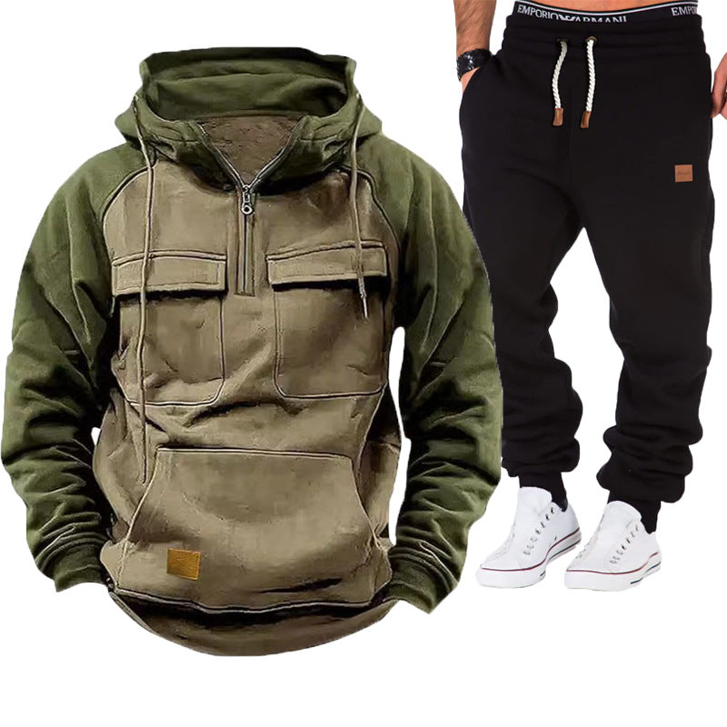 Functional sweater for men with practical pockets Lune London