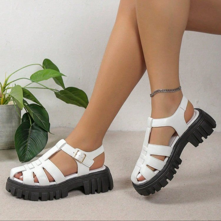 Women’s Bock Sandals with Sturdy Platform and Fashionable Strap Design Lune London