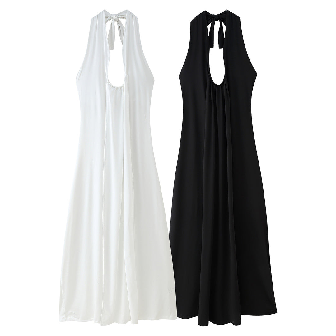 Maxi dress for women with deep V-neck and elegant design with ruffles Lune London