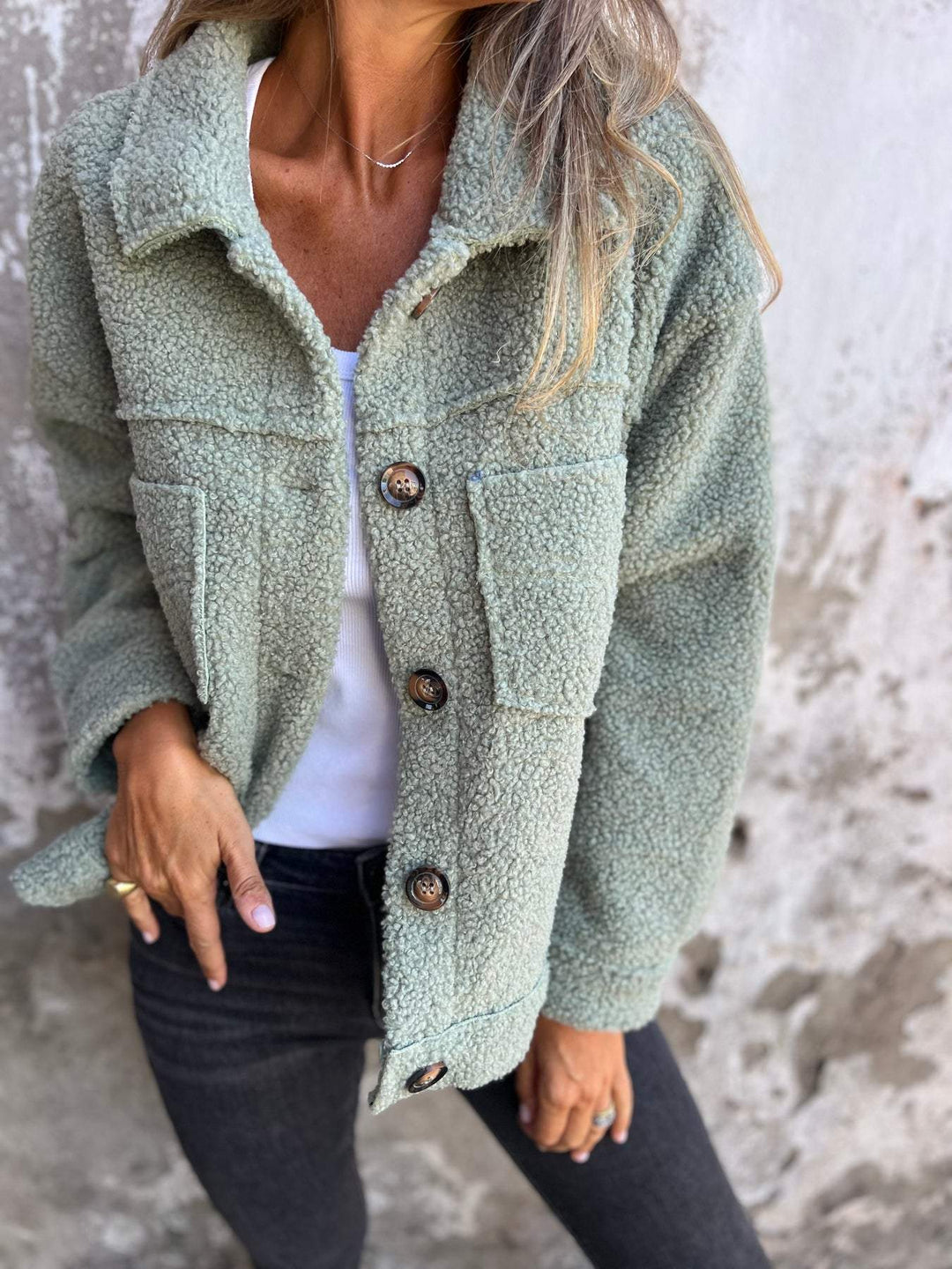 Ladies cozy and stylish fleece jacket with pockets Lune London