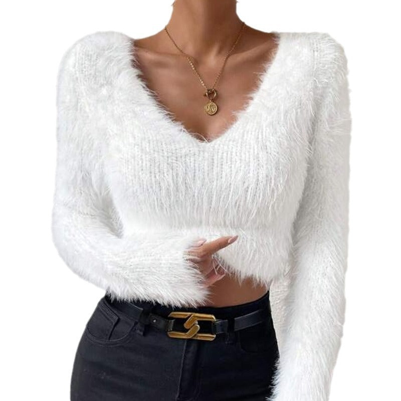 Woman soft V neck top in plush material Lune London