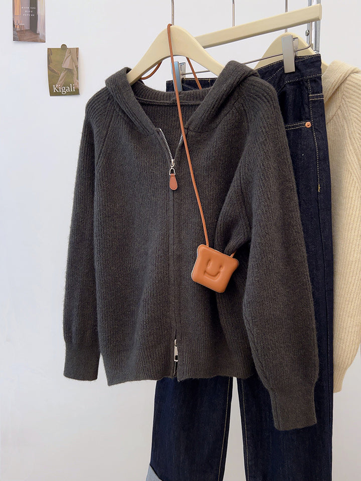 Ladies trendy hoodie with zipper and textured design Lune London