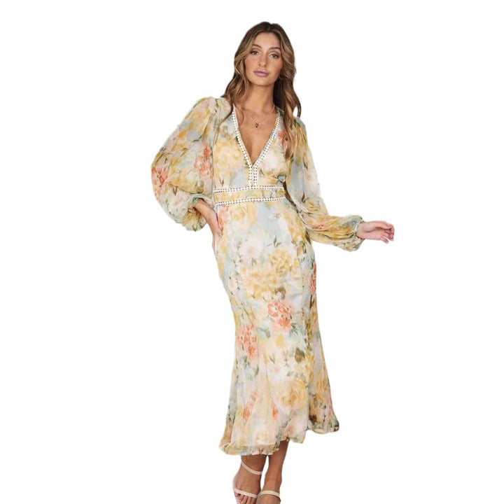 Robe maxi femme avec des manches volumineuses et des détails décoratifs Chic & Stil