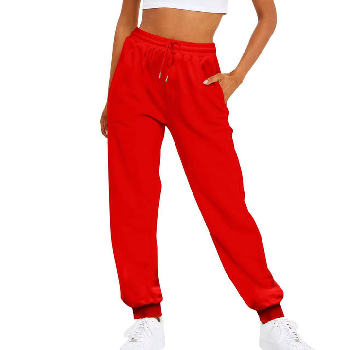 Women's comfortable jogging pants with elastic waistband and side pockets Chic & Stil