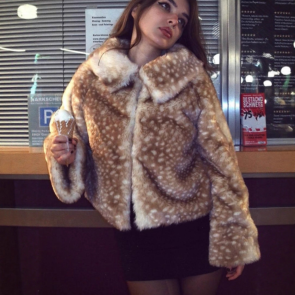 Ladies faux fur coat with wide collar and pretty ruffles Lune London