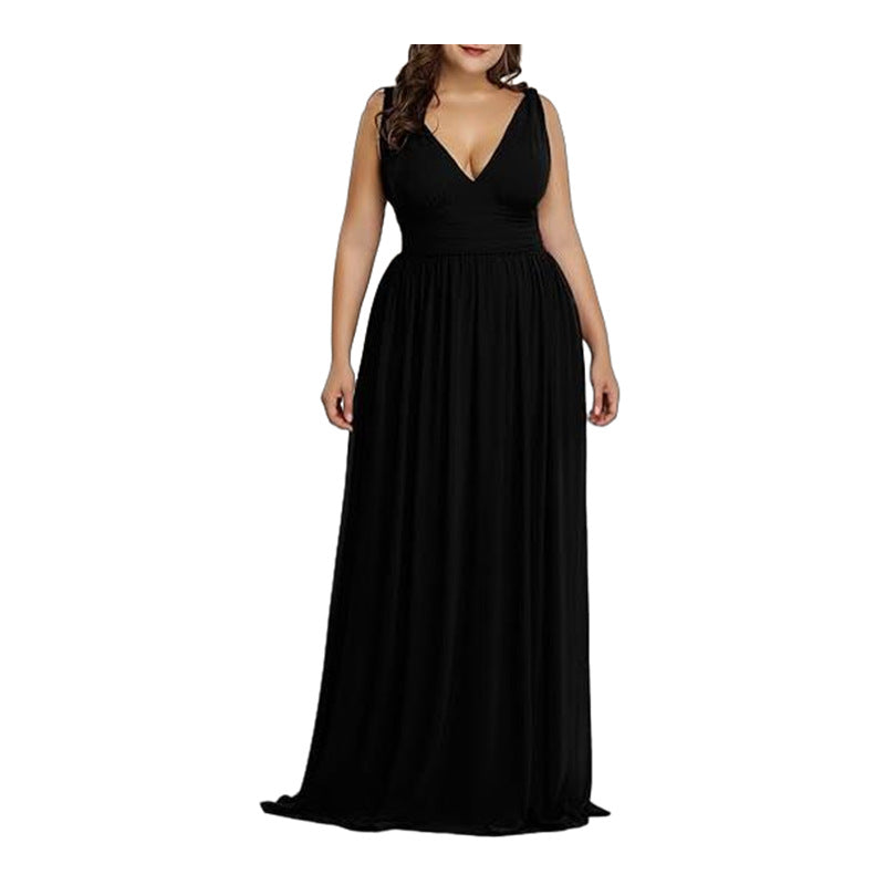 Maxi dress for women with elegant A-line and deep V-neck Lune London