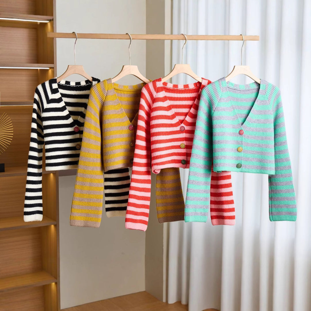 Lady Crop Cardigan with colorful buttons and a trendy striped pattern Lune London