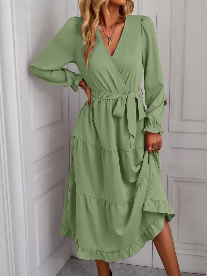 Long dress for women with wrap effect and chic and stylish clothing details