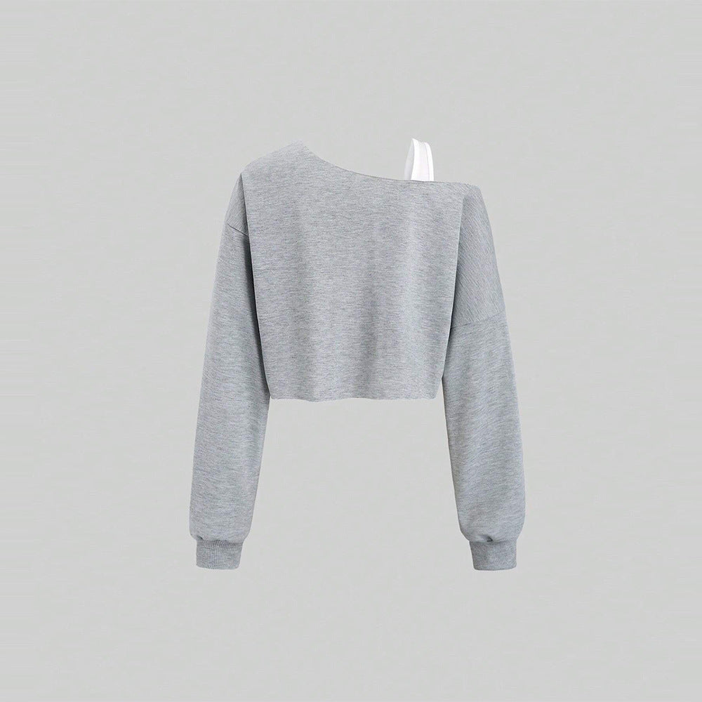 Short sweatshirt for women with asymmetric design and voluminous sleeves Chic & Stil