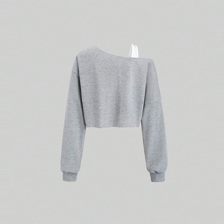 Short sweatshirt for women with asymmetric design and voluminous sleeves Chic & Stil