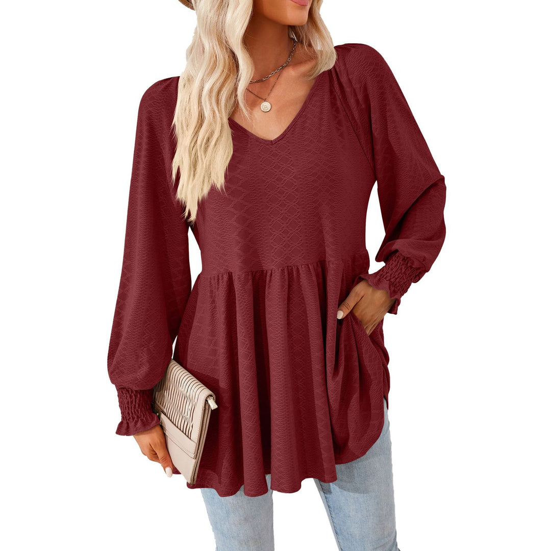 Casual V-neck shirt for women with ruffles and pockets Lune London
