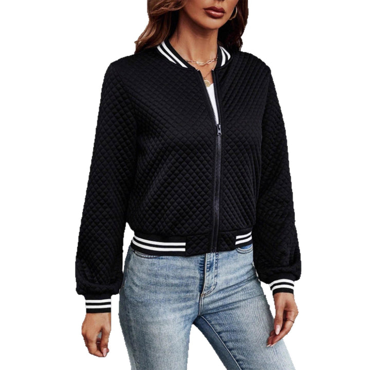 Veste matelassée femme au design sportif avec des manches contrastées Chic & Stil