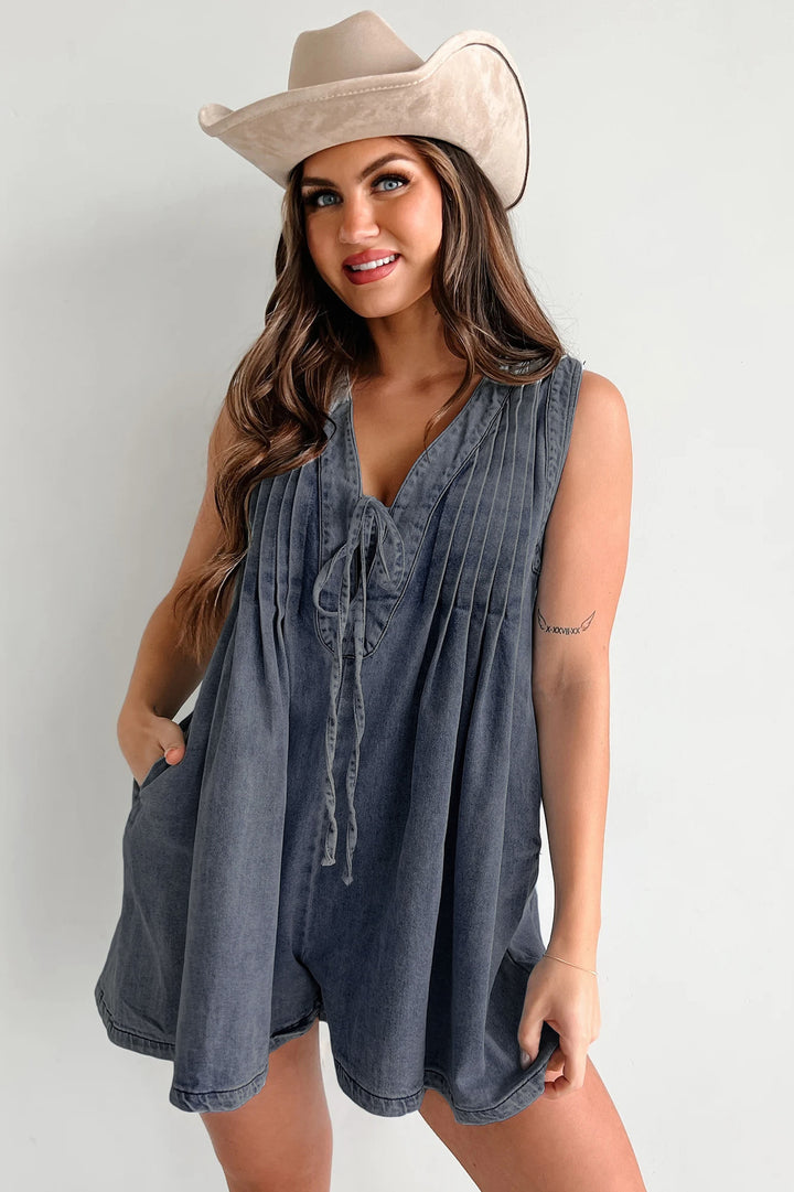 Casual jumpsuit for women with elegant pleats and practical pockets Lune London