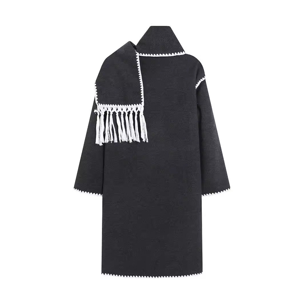 Oversized coat for ladies with fringes and decorative collar Lune London