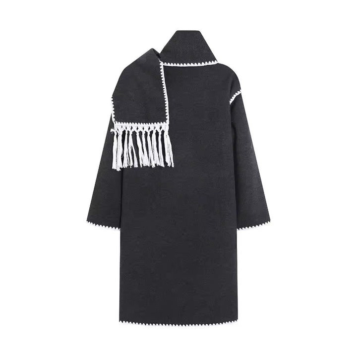 Oversized coat for ladies with fringes and decorative collar Lune London