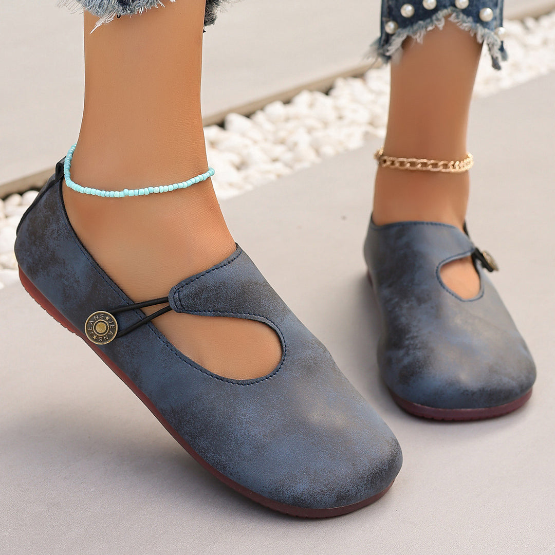 Elegant ladies Mary Jane ballerinas Lune London