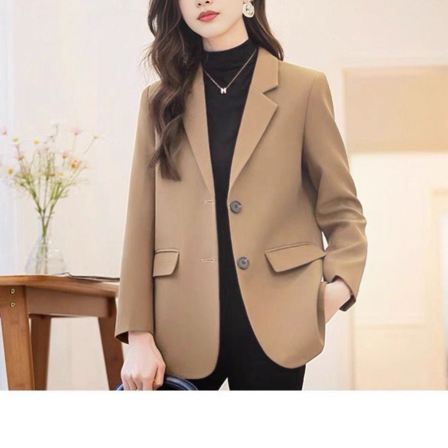 Blazer élégant pour femmes avec coupe structurée et détails intemporels Chic & Stil