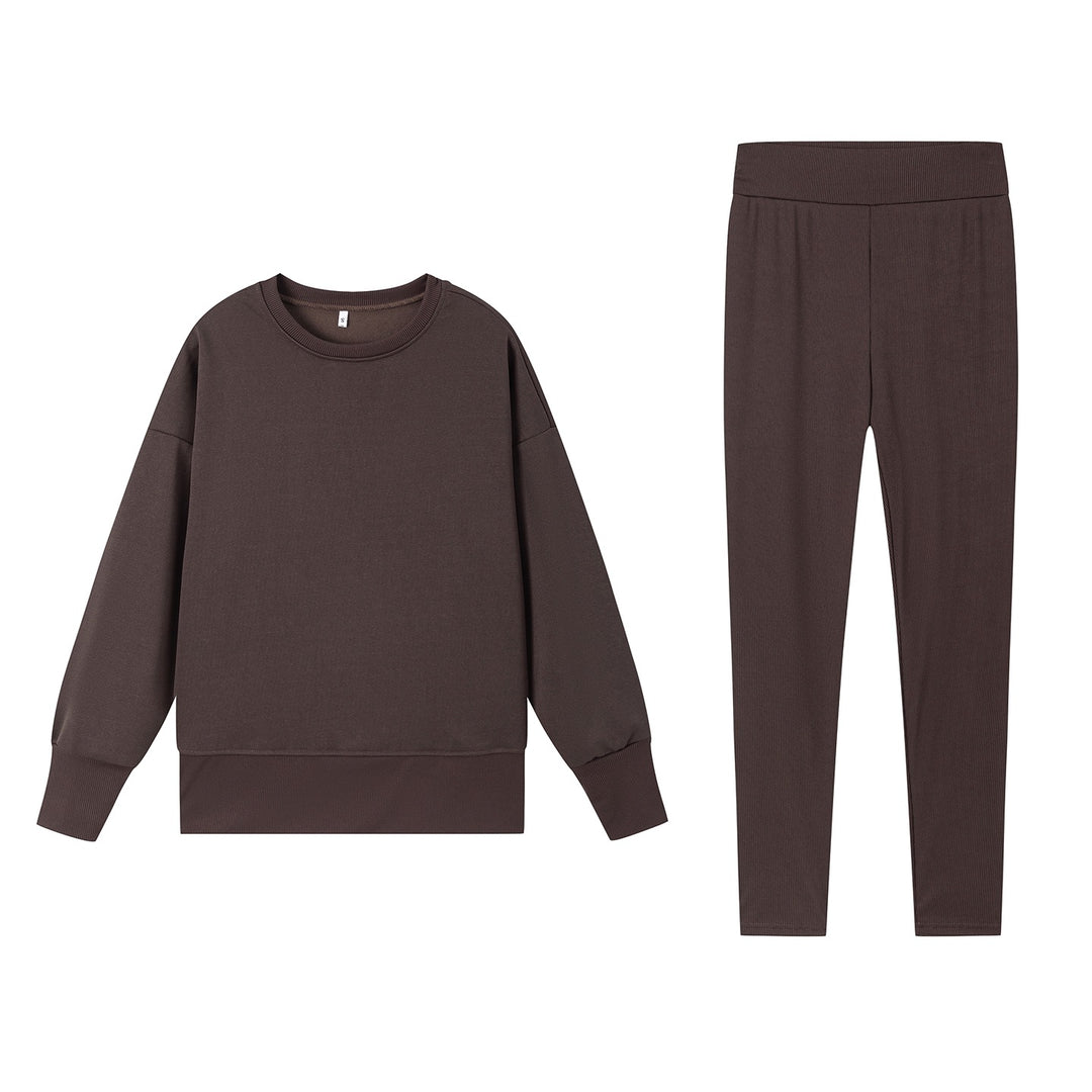 Ladies Sport Leisure Set with Soft Sweatshirt and Comfortable Leggings Lune London