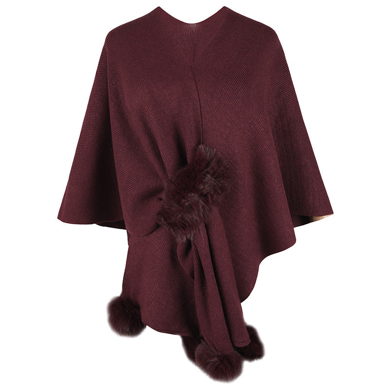 Elegant poncho for ladies with luxurious faux fur trim Lune London