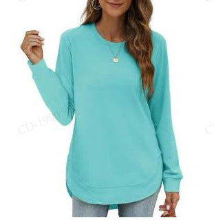 Casual women's long sleeve sweater with curved hem Lune London