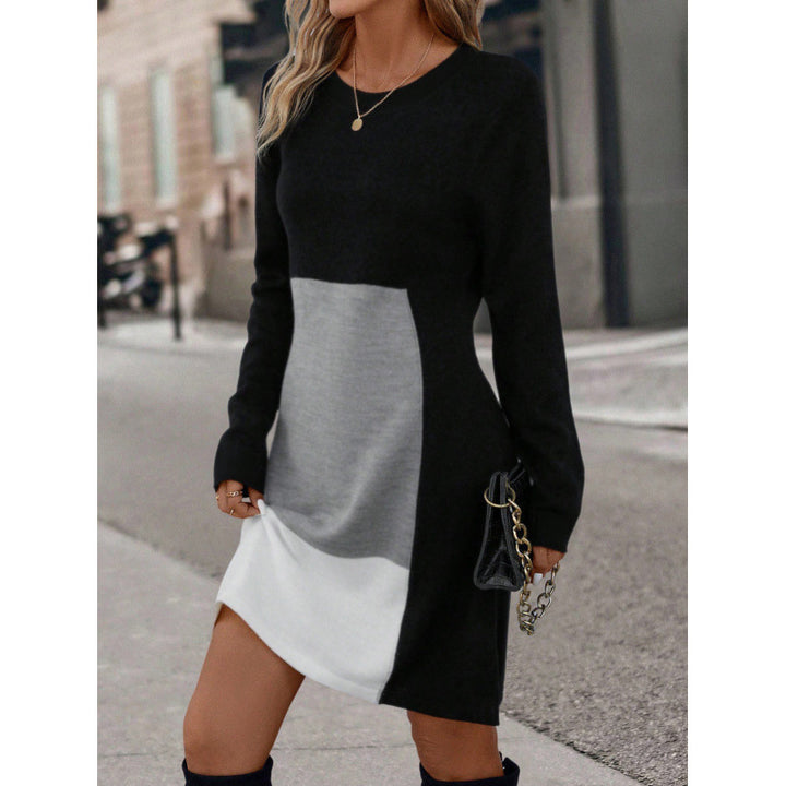 Knit dress for women with a modern design in color blocks Lune London