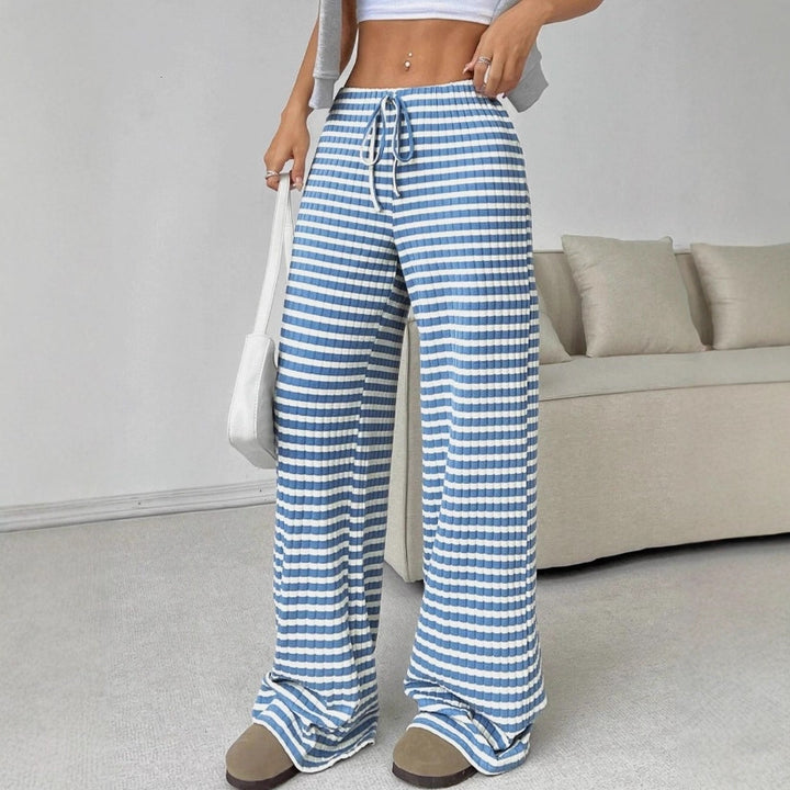 Wide plaid trousers for women with elastic waistband Lune London