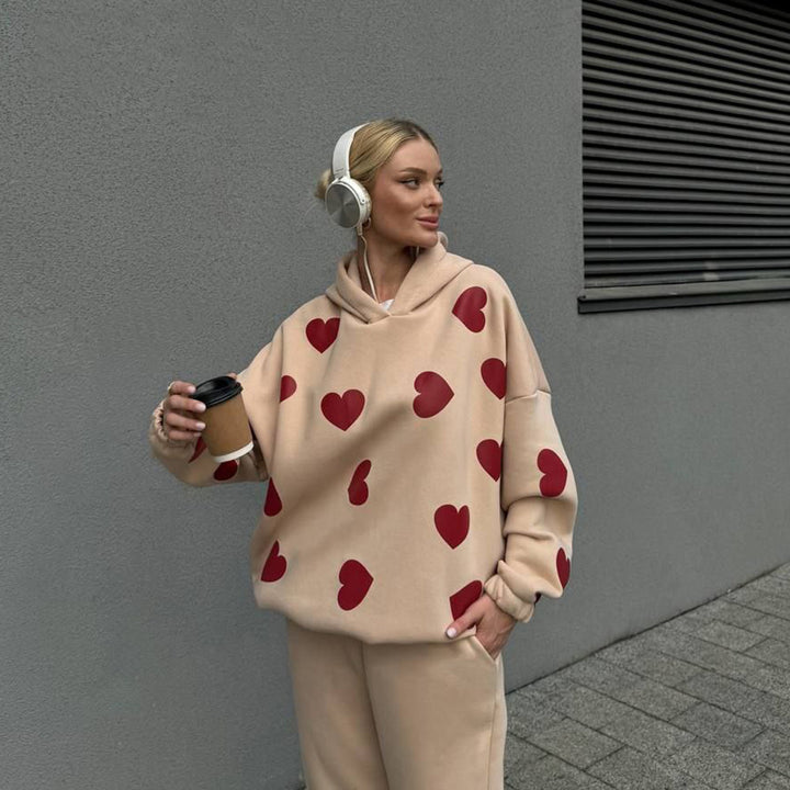 Hoodie for women with heart patterns and comfortable fit Lune London