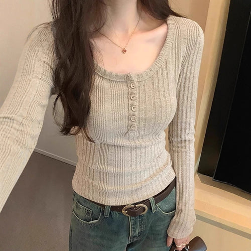 Women's fitted rib top with button detail