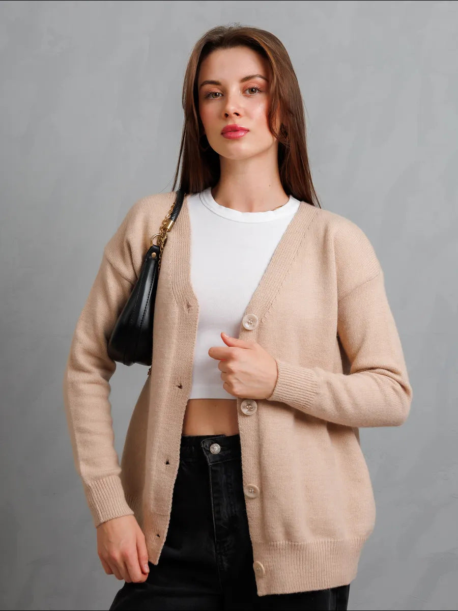 Cardigan féminin confortable avec design à boutons Chic & Stil