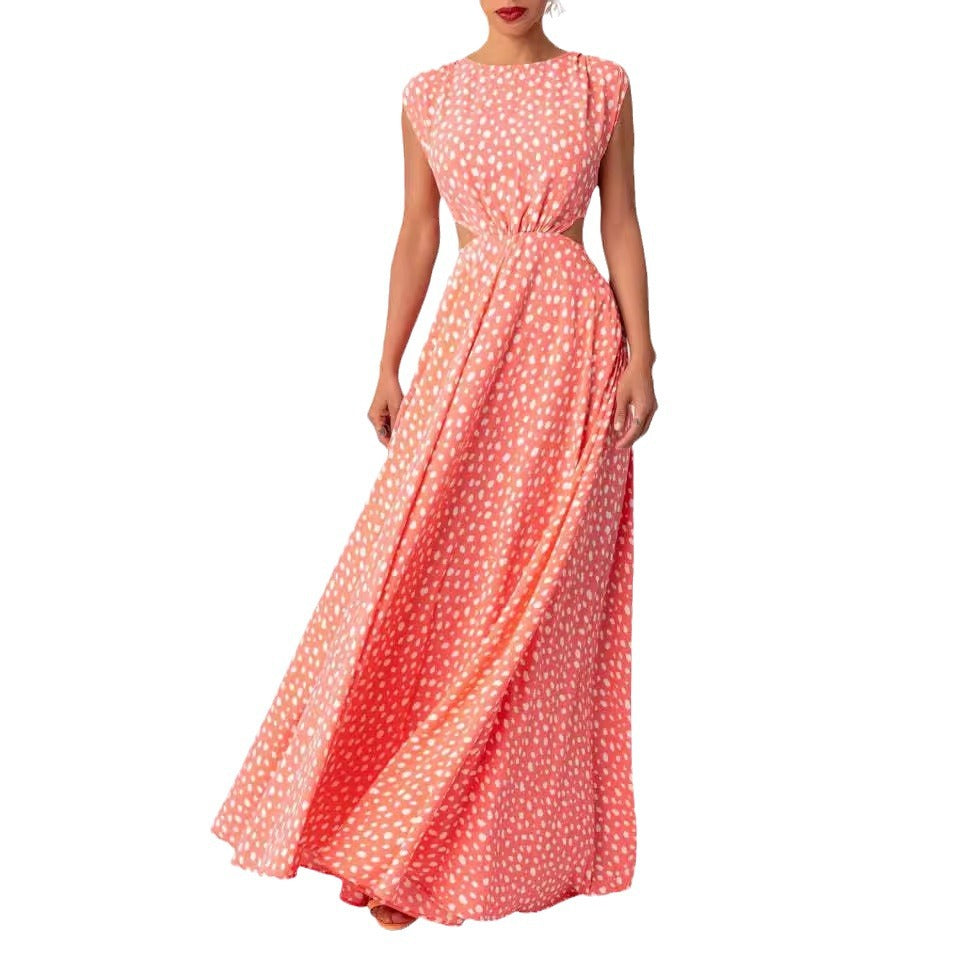 Maxi dress for women with an elegant cut, floor length and side slit Chic & Stil