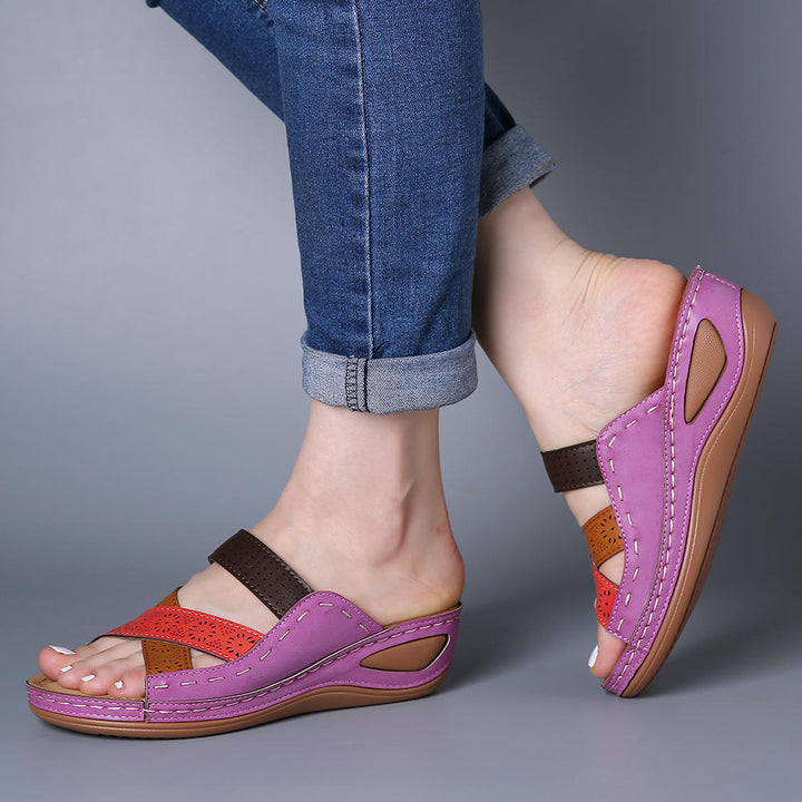 Comfortable sandals for women with trendy cut and adjustable straps Lune London