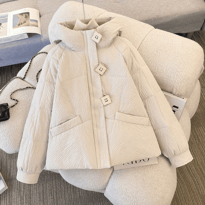 Doudoune feminine d'hiver avec capuche et boutons décoratifs Chic & Stil