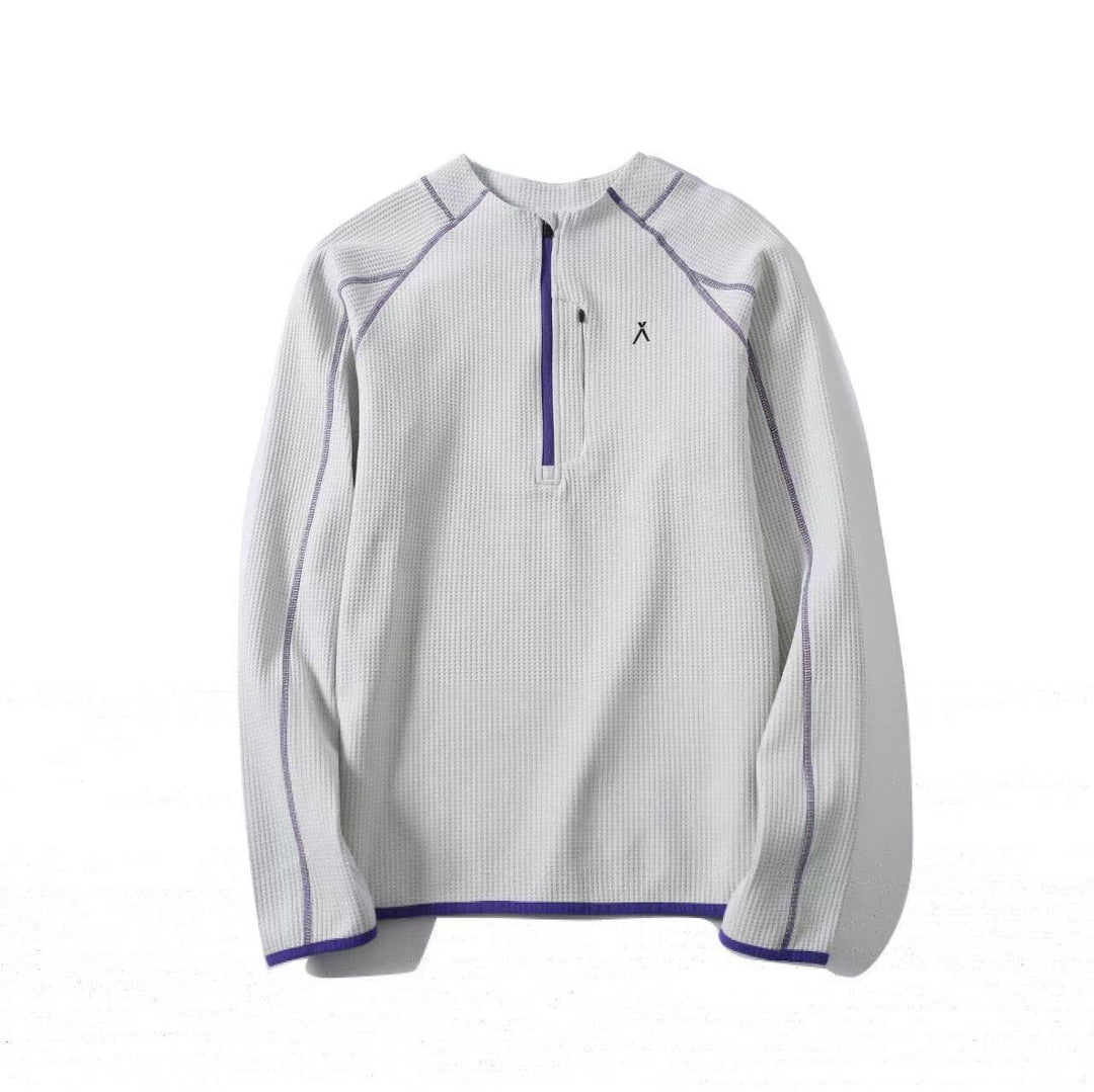 Haut à capuche fonctionnel pour femmes avec design de fermeture éclair innovant Chic & Stil