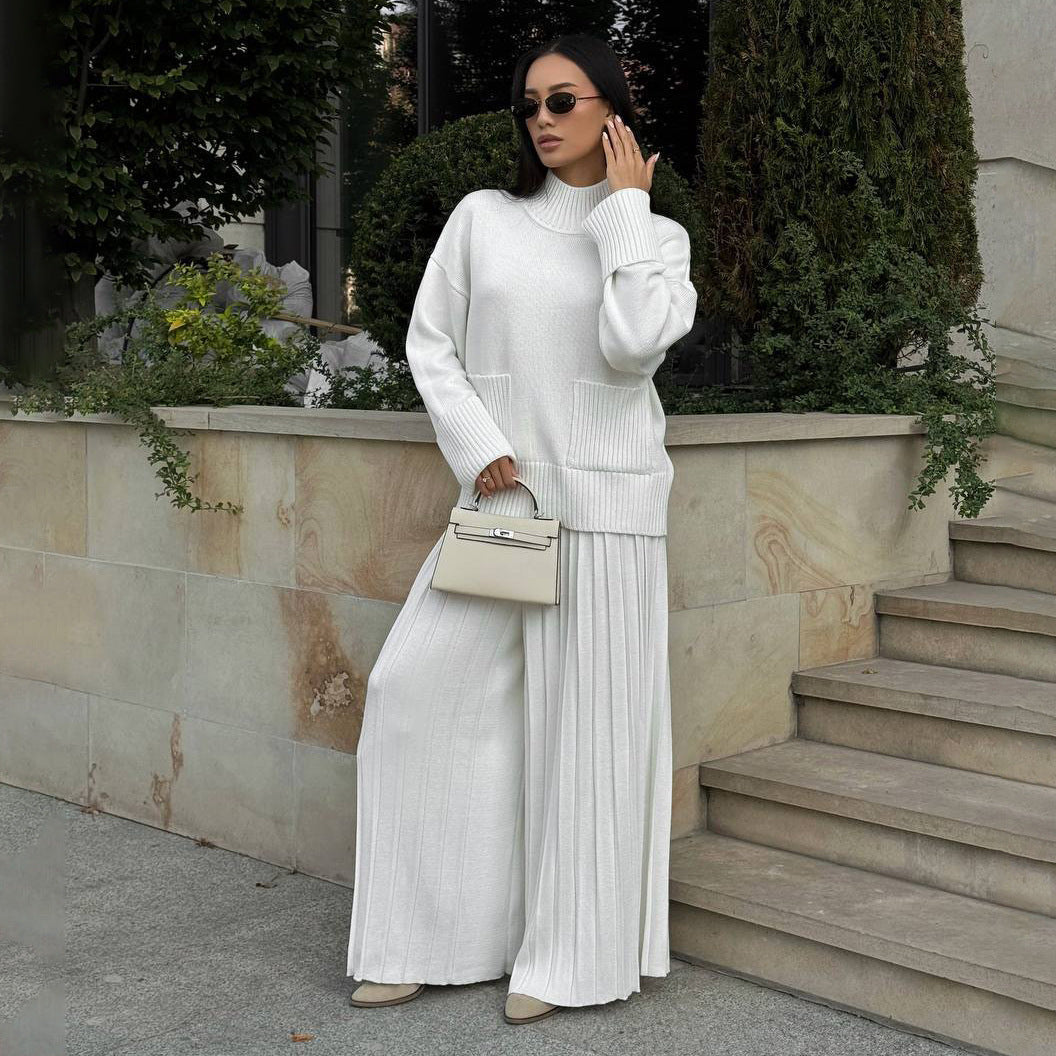 Knitted sweater for women with chic and stylish maxi pleated pants