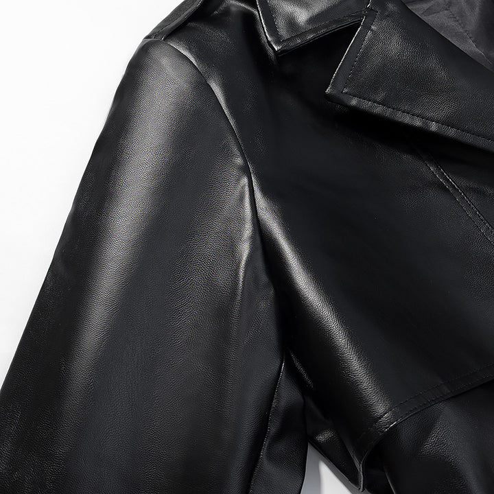 Manteau trench élégant en faux cuir pour femmes avec ceinture stylée et poches pratiques Chic & Stil